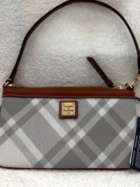 Dooney & Bourke large slim wristlet in Light Gray plaid NWT